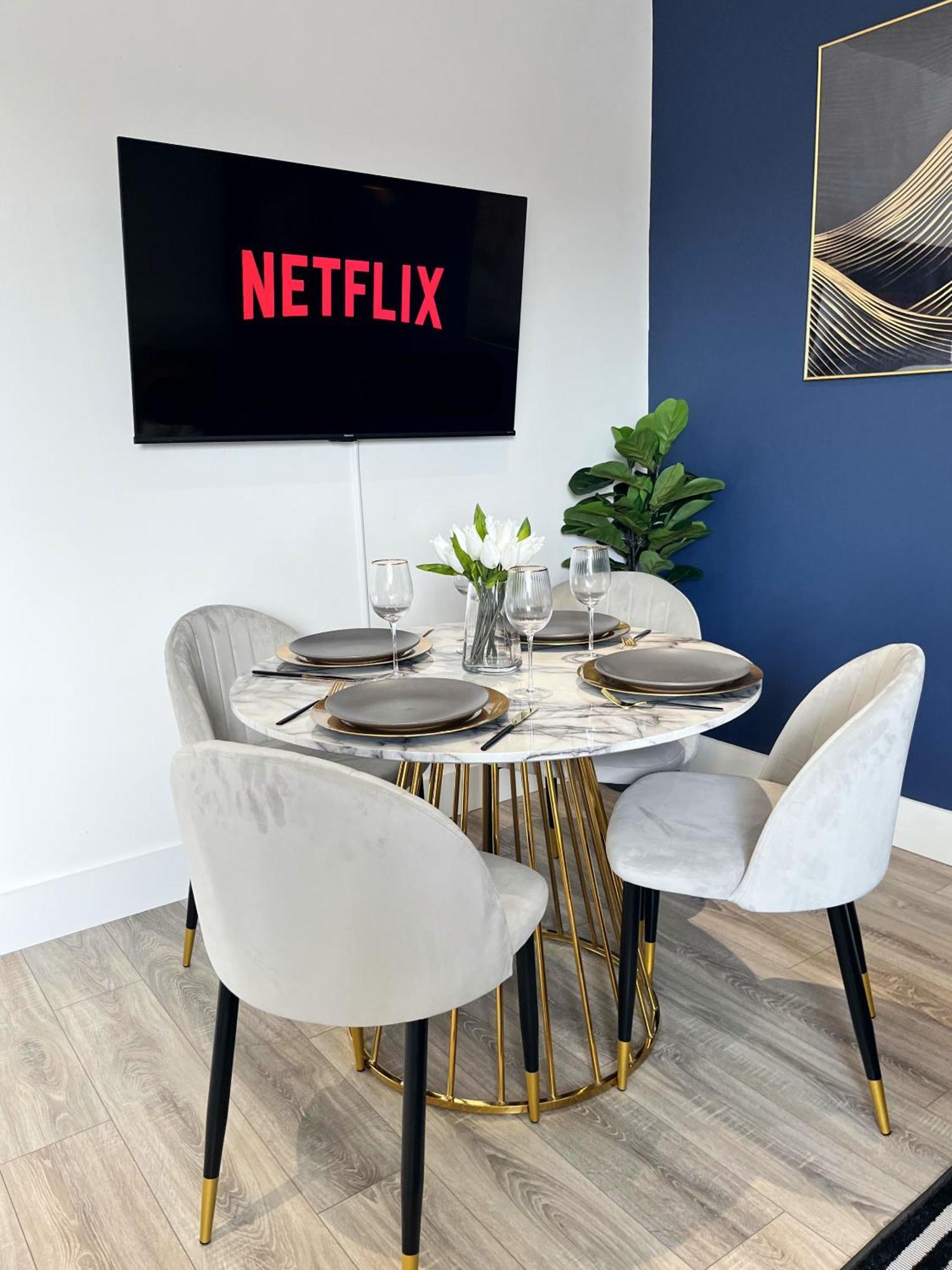 Luxury Norwich City Centre Apartment - Free Parking Екстериор снимка