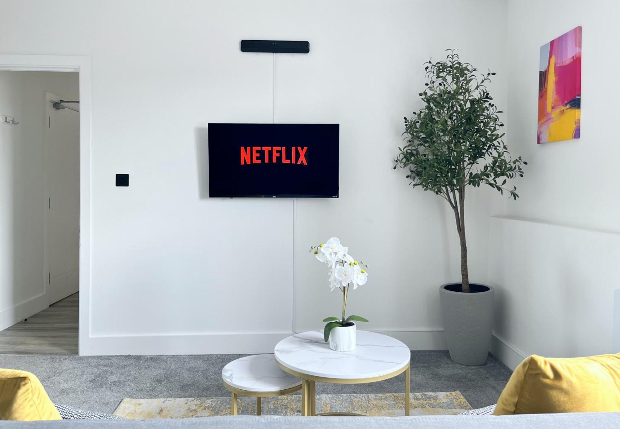 Luxury Norwich City Centre Apartment - Free Parking Екстериор снимка